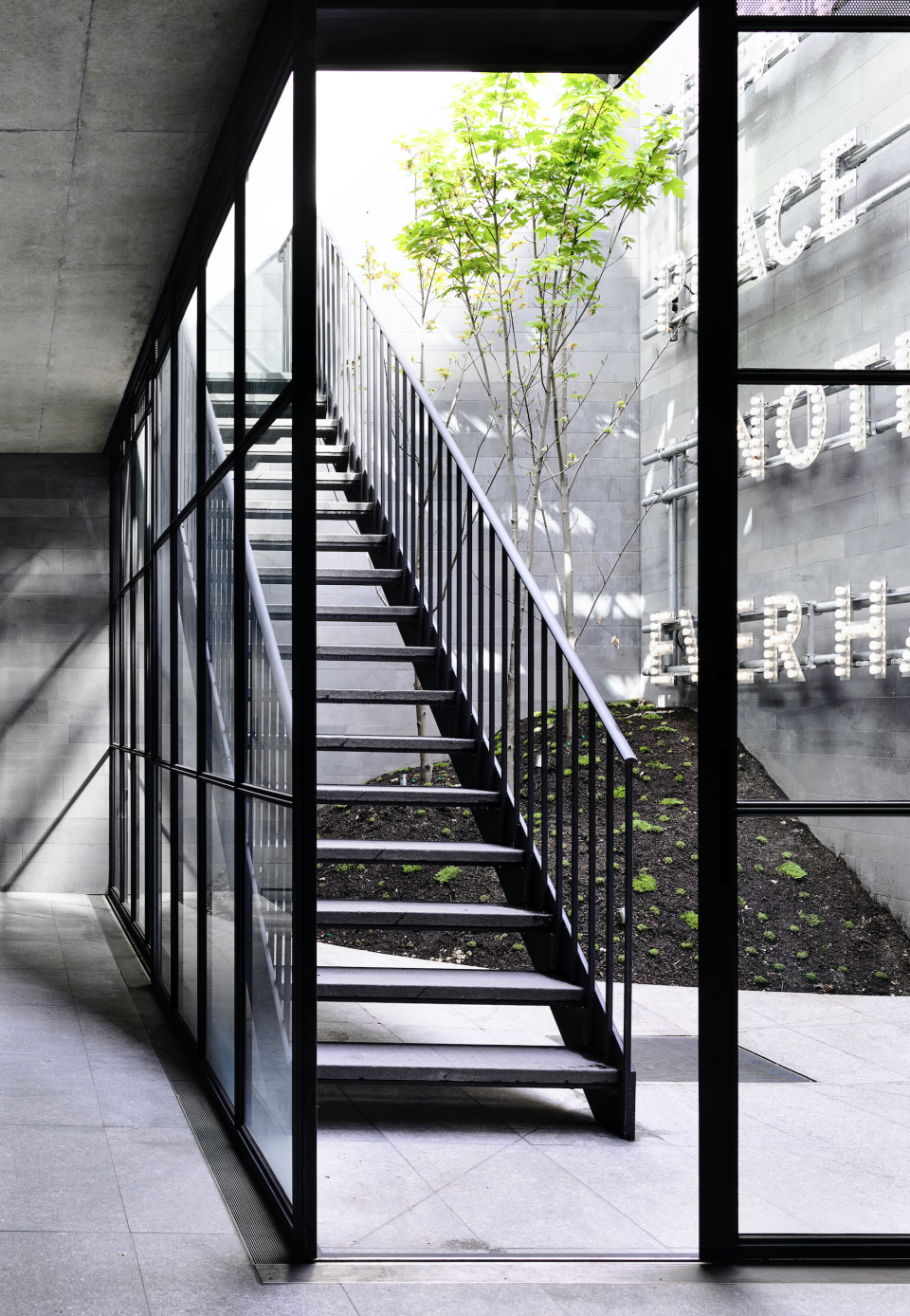 St Vincent’s Place Residence by B.E Architecture