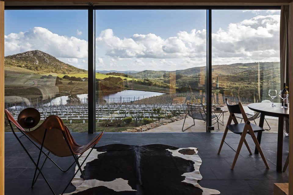Sacromont shelter MAPA Architects