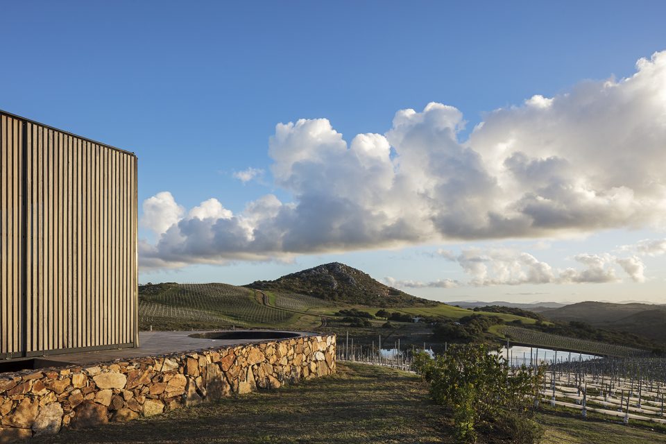 Sacromont shelter MAPA Architects