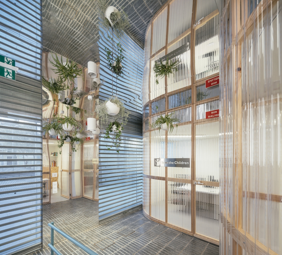 Building Refurbishment for the Save The Children Foundation by elii