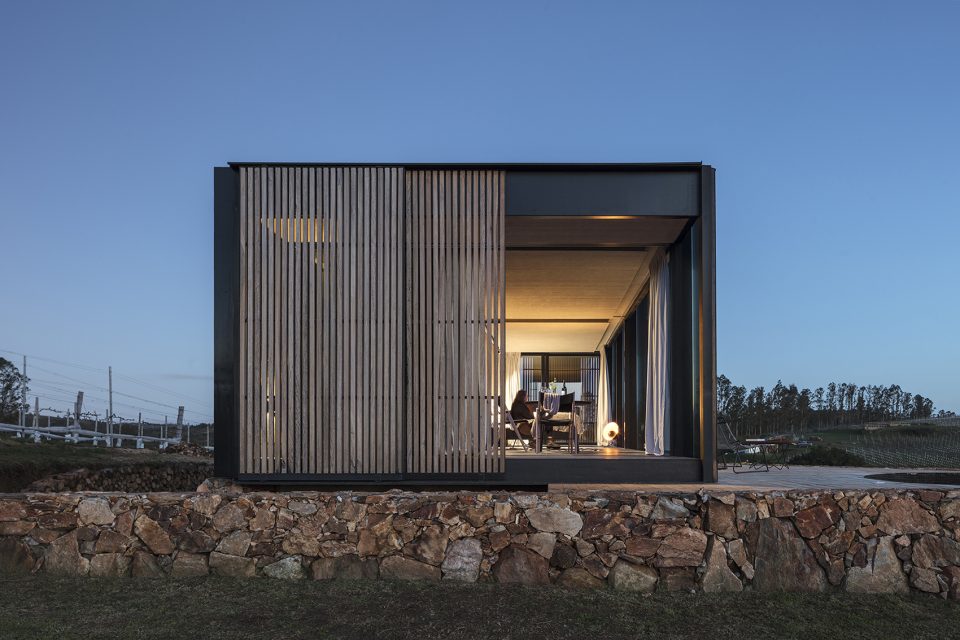 Sacromont shelter MAPA Architects