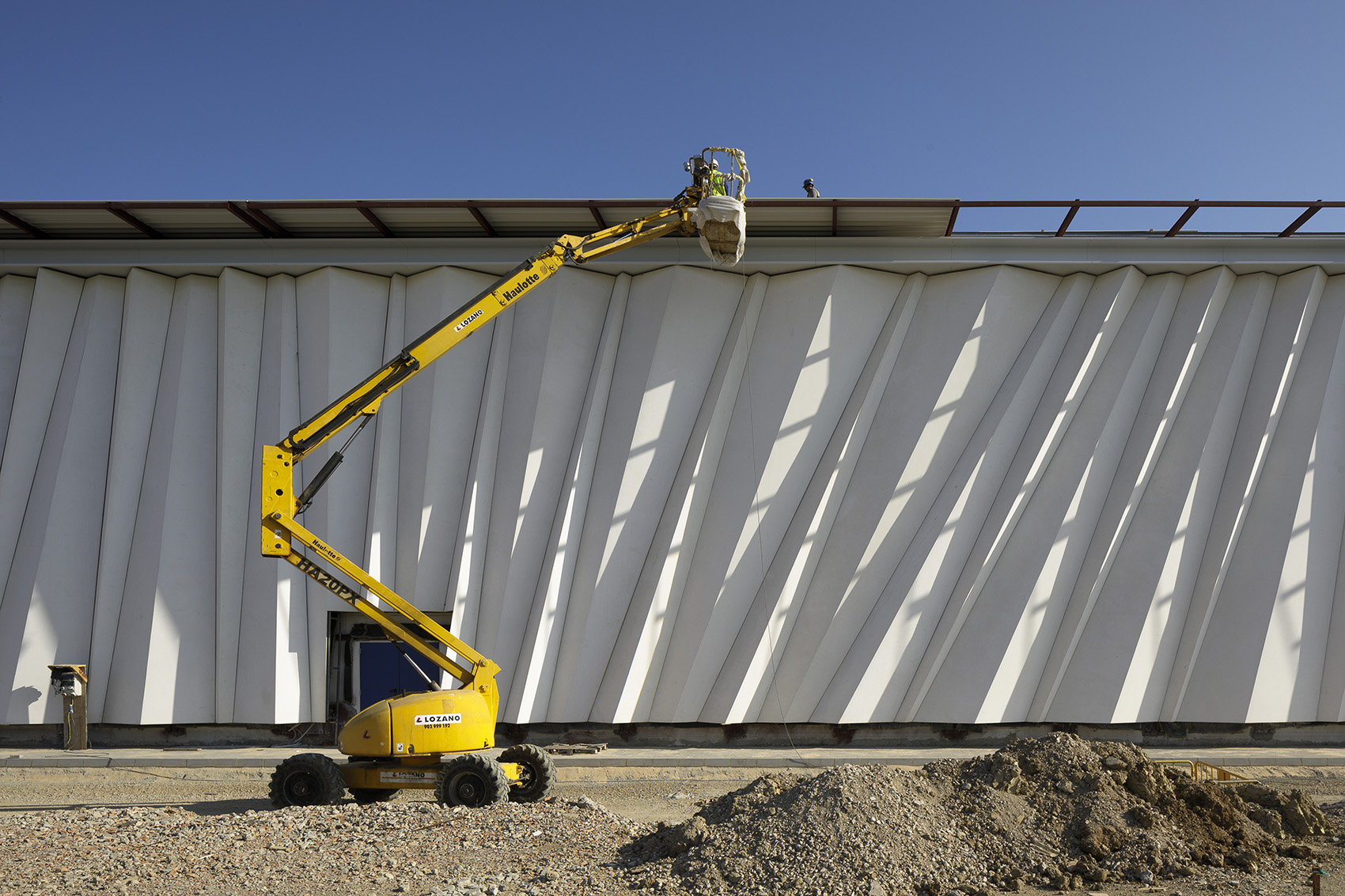 Photography reports by Fernando Alda: The restoration of the old