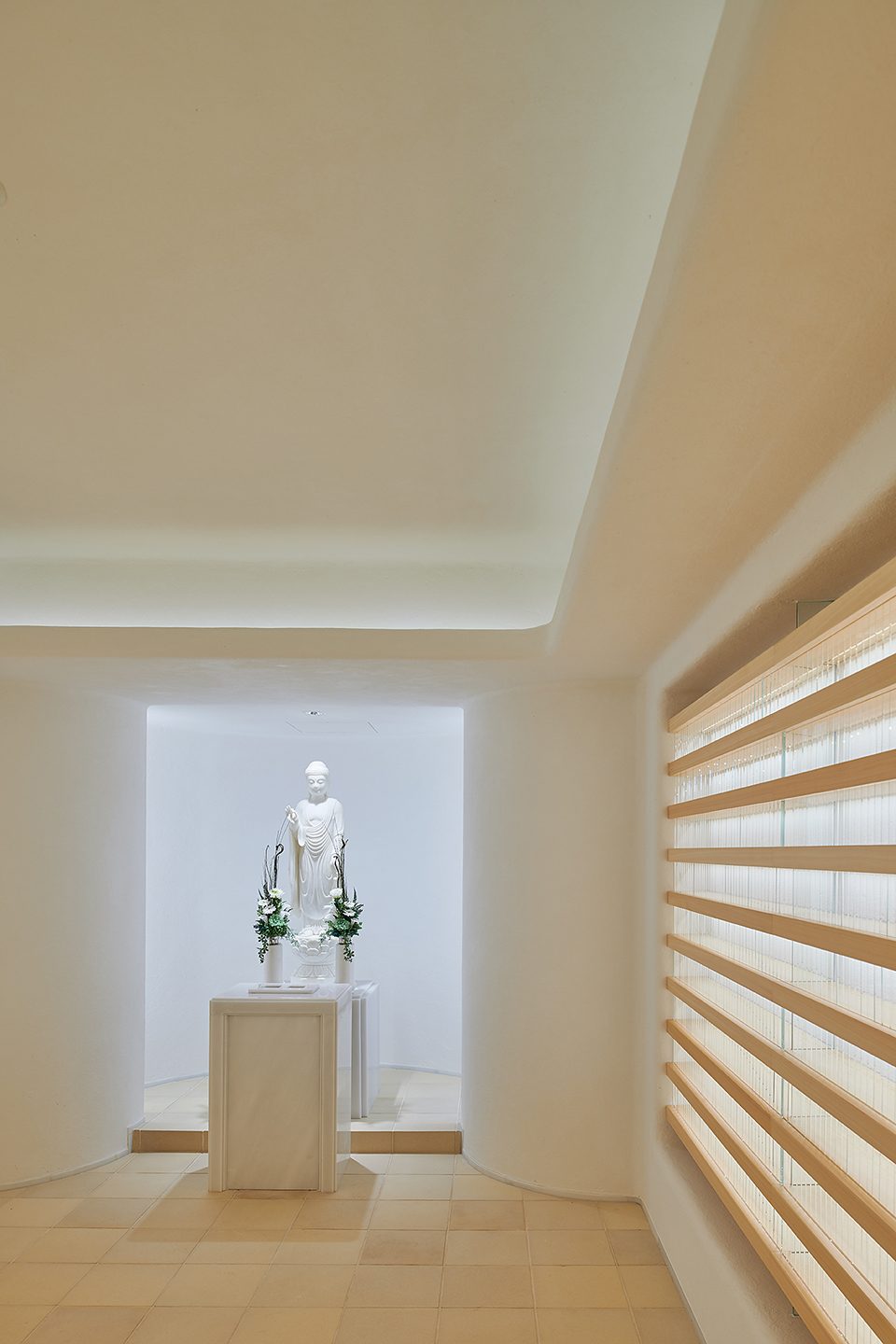 Mansyouzan Sinkyouji Kuramaeryoen Ossuary by naoyamatsumoto design
