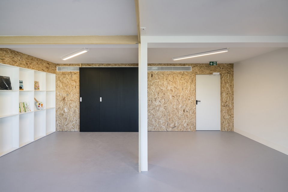 Building Refurbishment for the Save The Children Foundation by elii