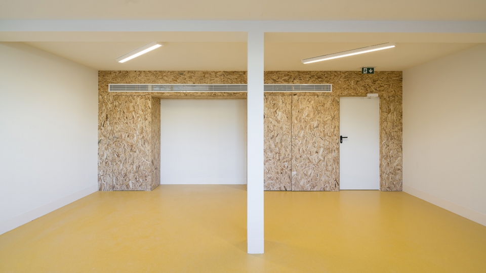 Building Refurbishment for the Save The Children Foundation by elii
