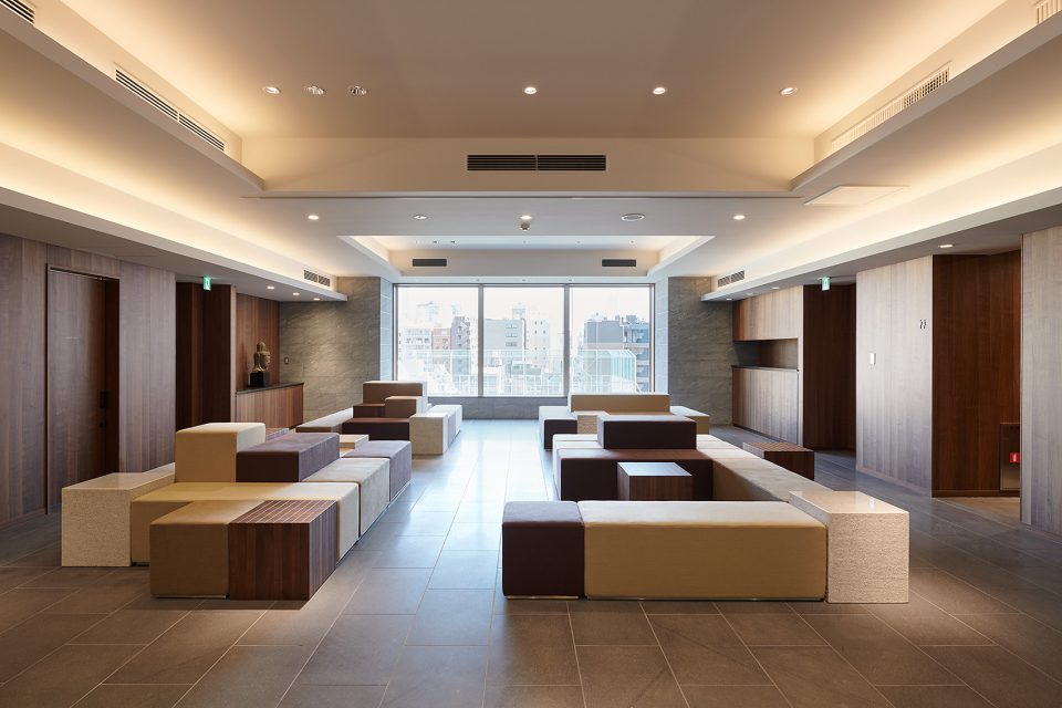 Mansyouzan Sinkyouji Kuramaeryoen Ossuary by naoyamatsumoto design