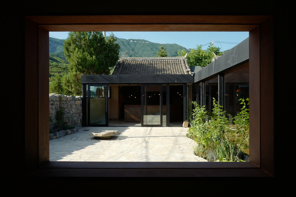 San She House China by llLab