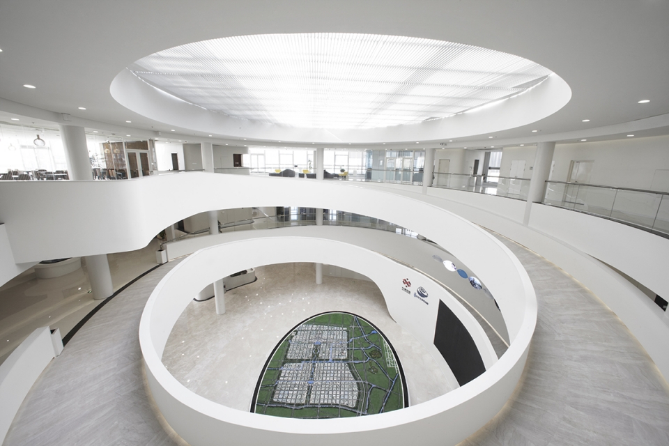 Exhibition Center of Zhengzhou Linkong Biopharmaceutical Park China by WSP ARCHITECTS