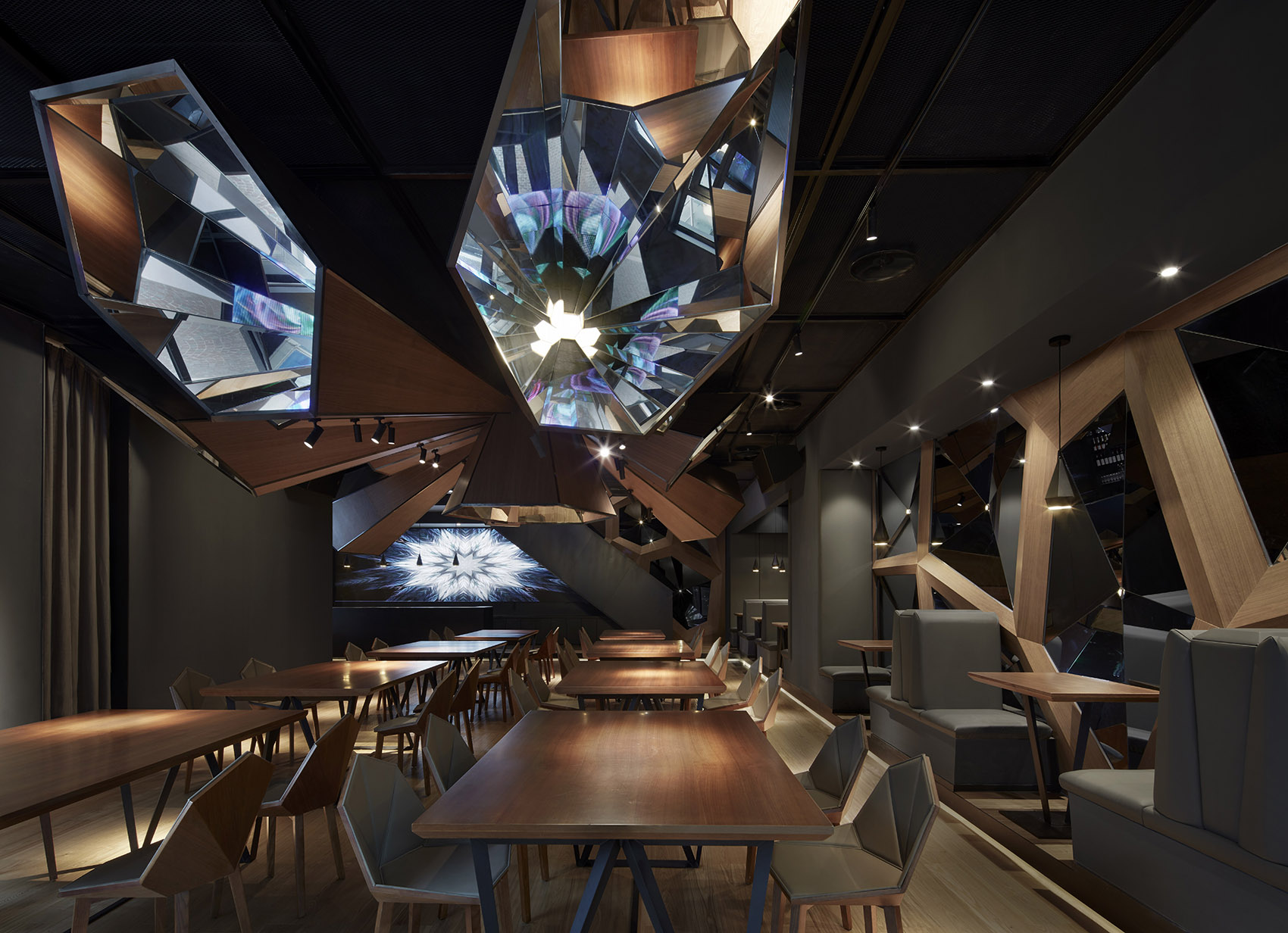 蓝色港湾花酷餐厅,北京 / 风合睦晨空间设计