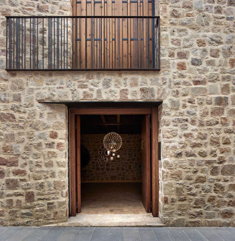 HOUSE IN RUBIELOS DE MORA Spain by Ramon Esteve Estudio