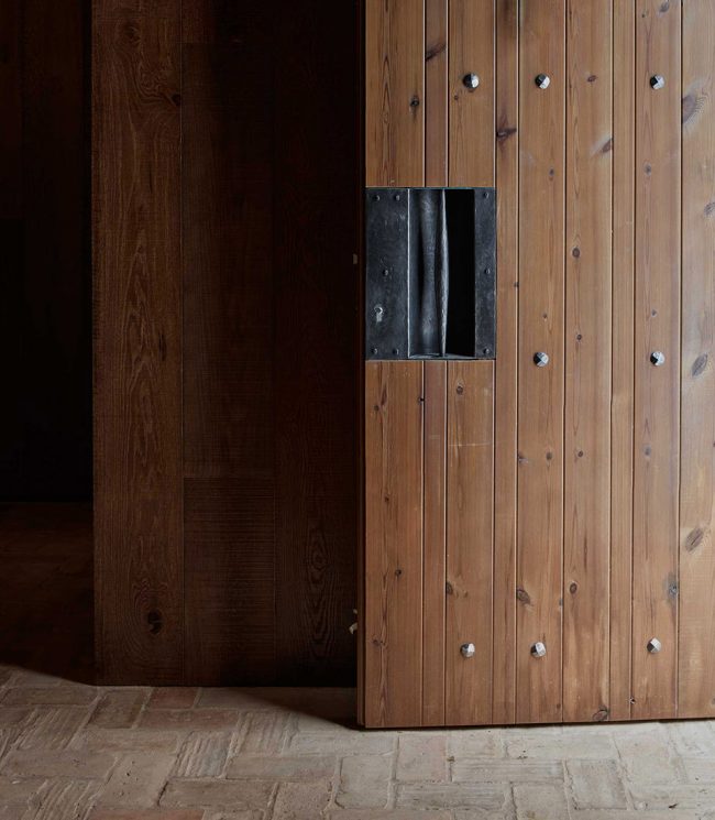 HOUSE IN RUBIELOS DE MORA Spain by Ramon Esteve Estudio