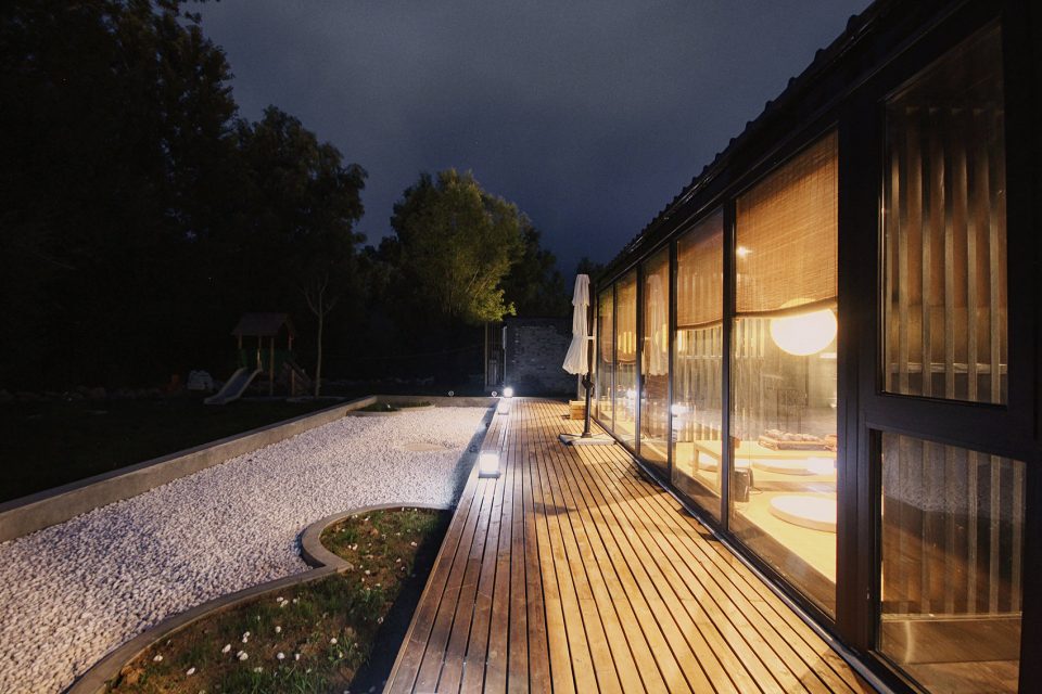 Lodge Creek Hotel China by Monolith Architects