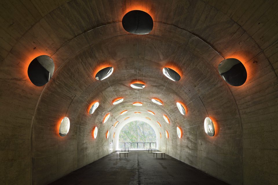 MAD Echigo Tsumari Tunnel of Light the drop by Nacasa Partners Inc.