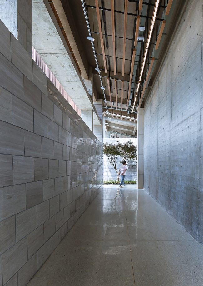 Tingrui Town The culture reception hall in Doushanyi China by UAO