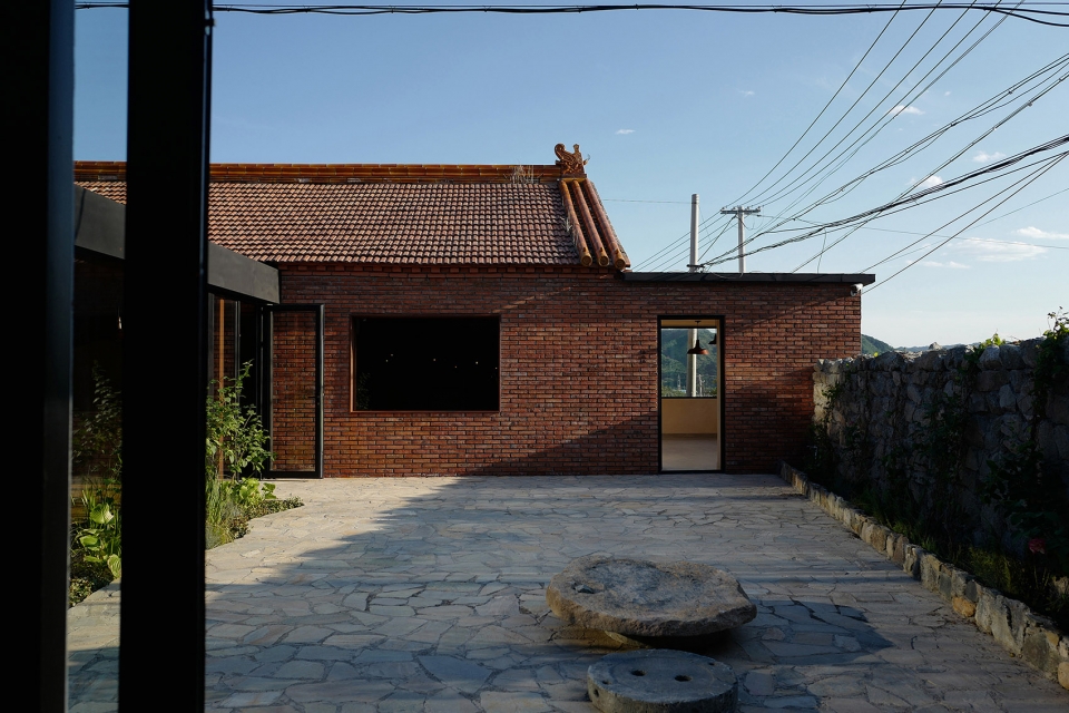 San She House China by llLab