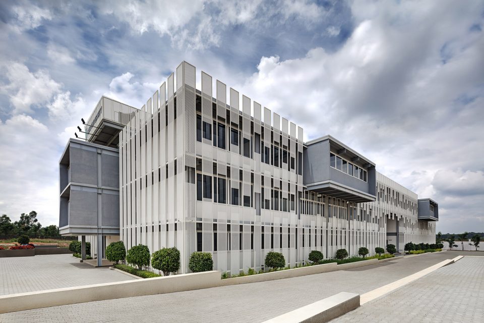 CMRU教学行政楼，印度 / M9 Design Studio
