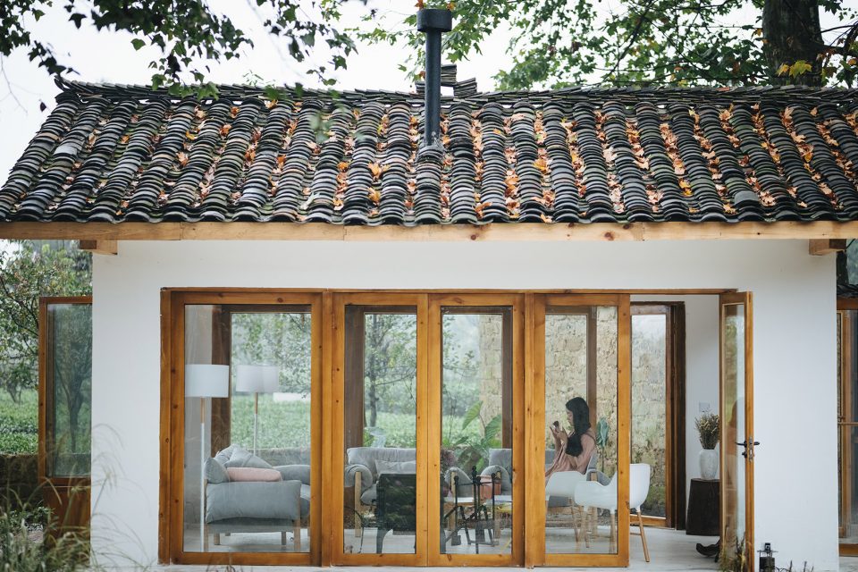 Tea time courtyard China by Shall design