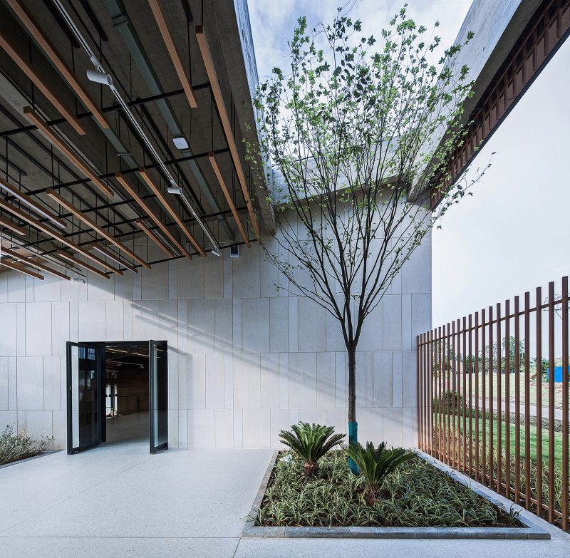 Tingrui Town The culture reception hall in Doushanyi China by UAO
