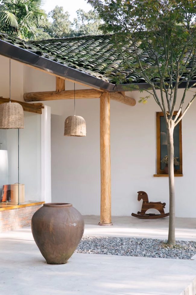 Tea time courtyard China by Shall design