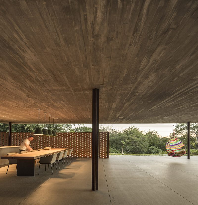 Planar house Brazil by Studio mk27