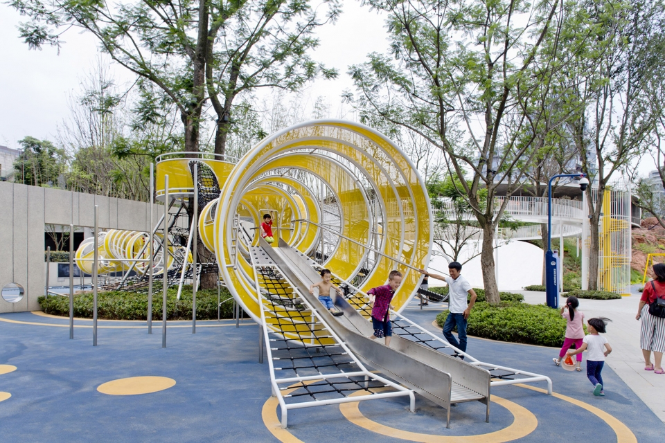cloud park by Z T STUDIO