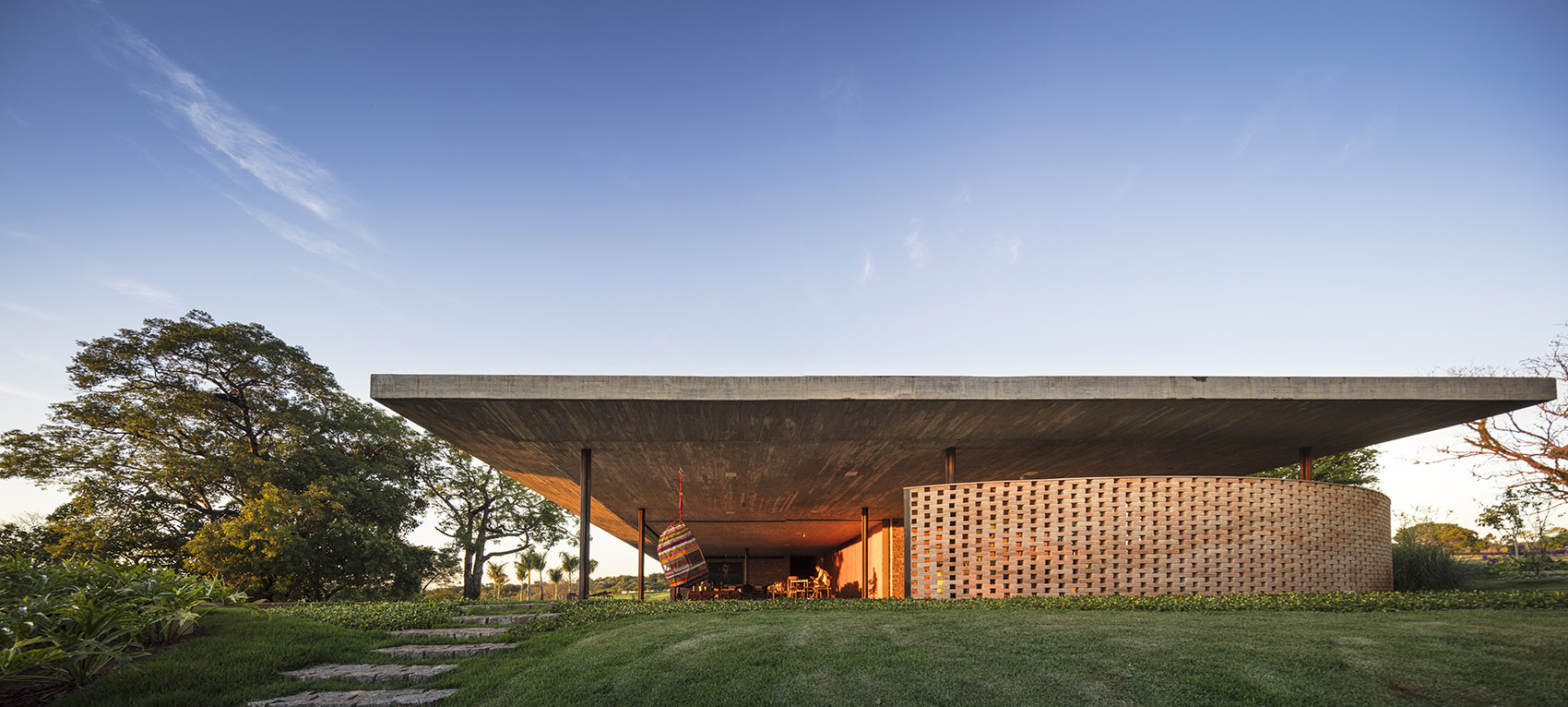 planar-house-brazil-by-studio-mk27