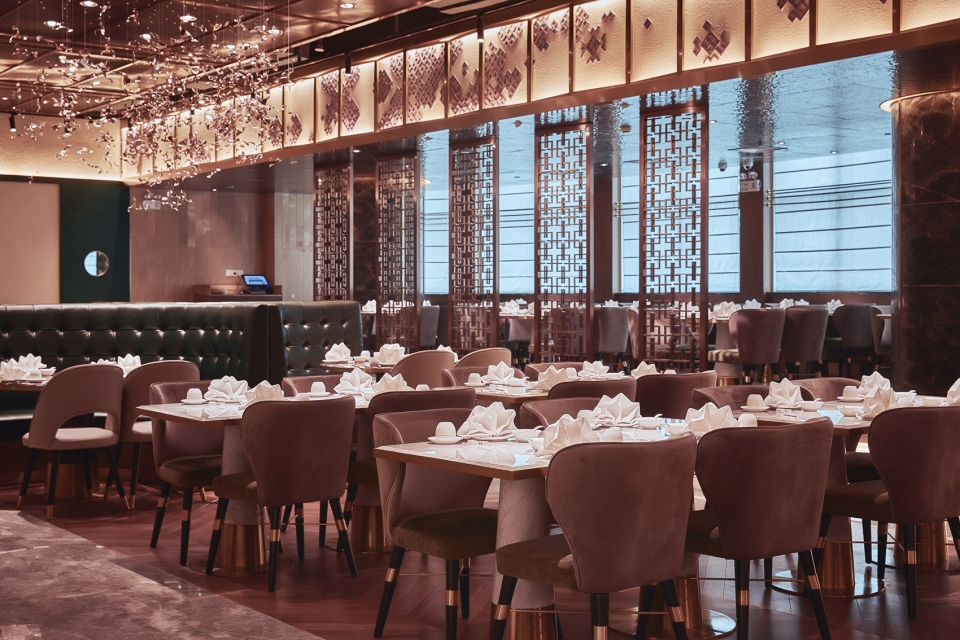 Crystal Jade China by Young H Design