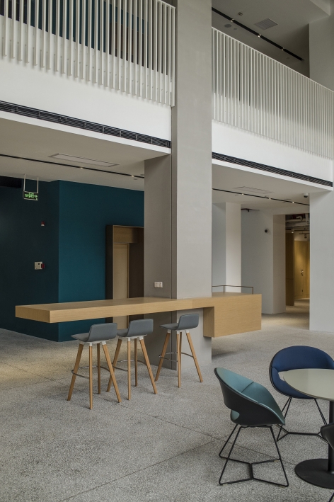Working space Shanghai Penta Innovation Entrepreneurship Institute China by YLA