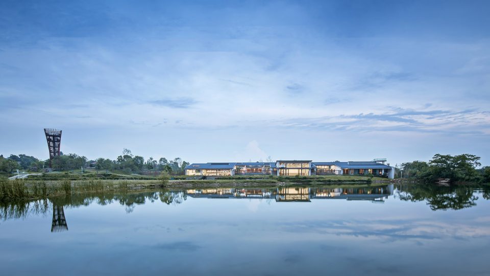 Tingrui Town The culture reception hall in Doushanyi China by UAO