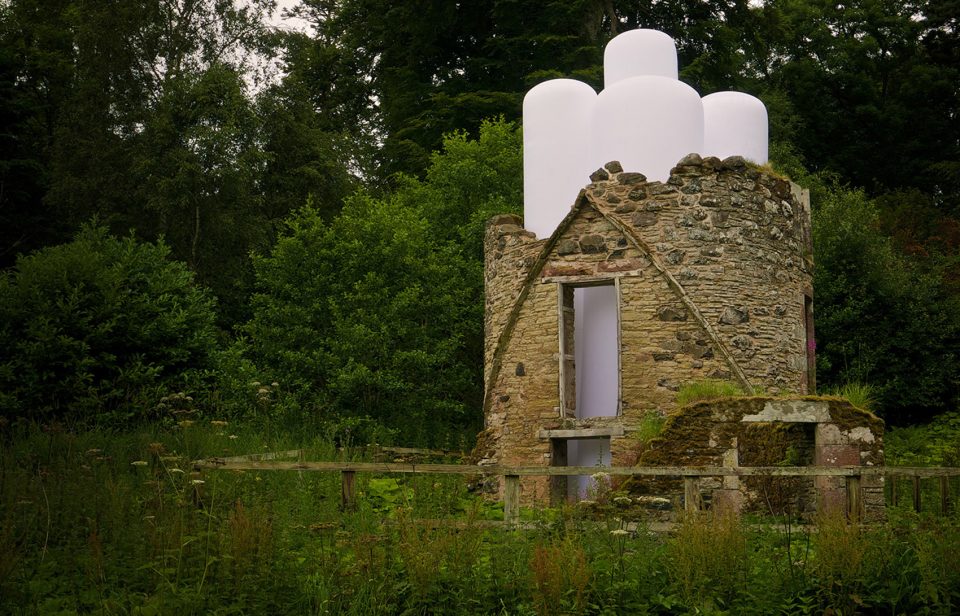 Borders雕塑公园首展：XXX，苏格兰 / Steve Messam