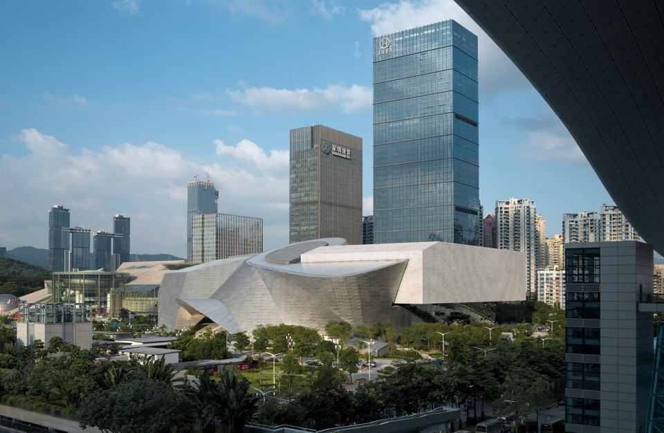 Museum of Contemporary Art Planning Exhibition Shenzhen China by COOP HIMMELBLAU 960x626