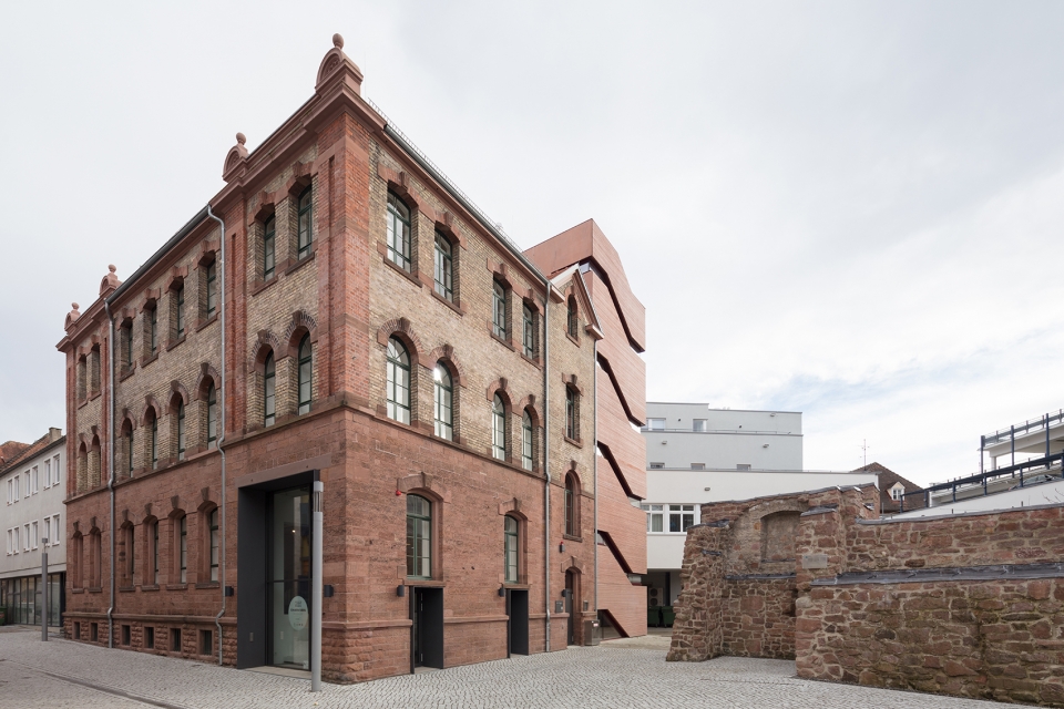 Tonofen factory heneghan peng architects