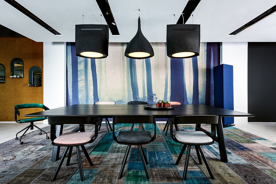 cowork lounge at ids vancouver by inform contract and buzzispace 1