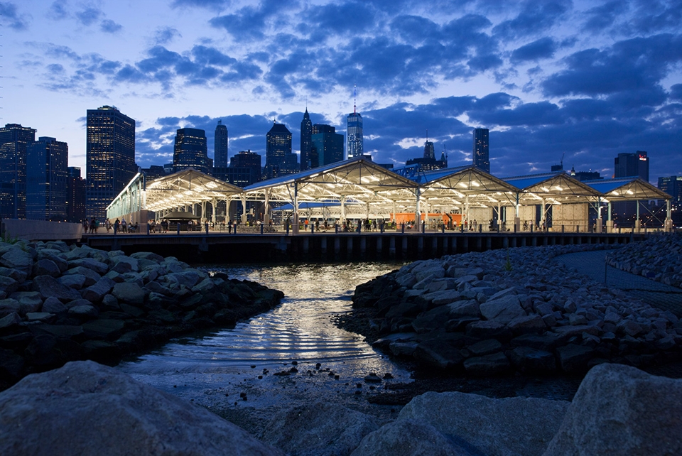 2018 asla general design award of excellence:brooklyn bridge park by michael van valkenburgh associates inc
