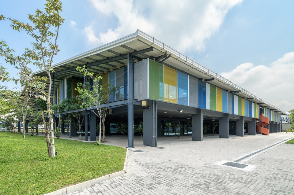 The Star Innovation Center by Jordan Parnass Digital Architecture