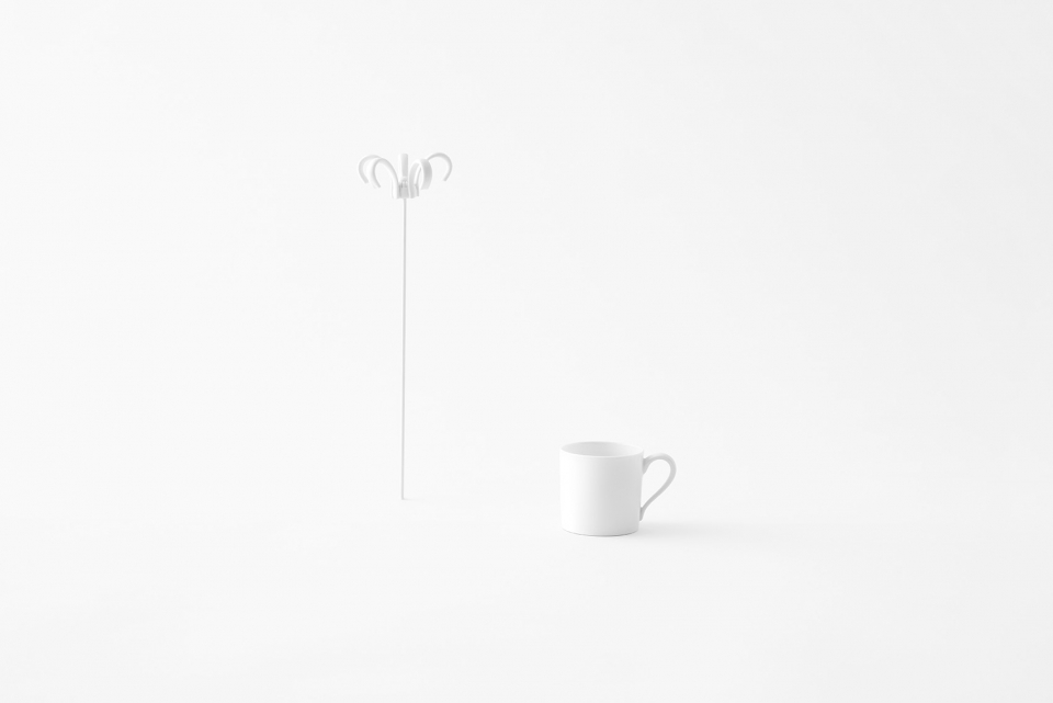 hasu and handle flower for sevres by nendo