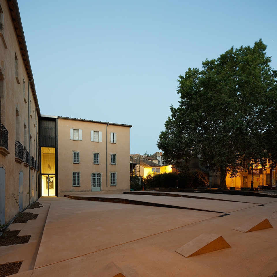 lodeve museum by projectiles