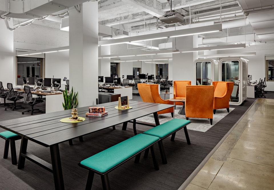 cowork lounge at ids vancouver by inform contract and buzzispace 1