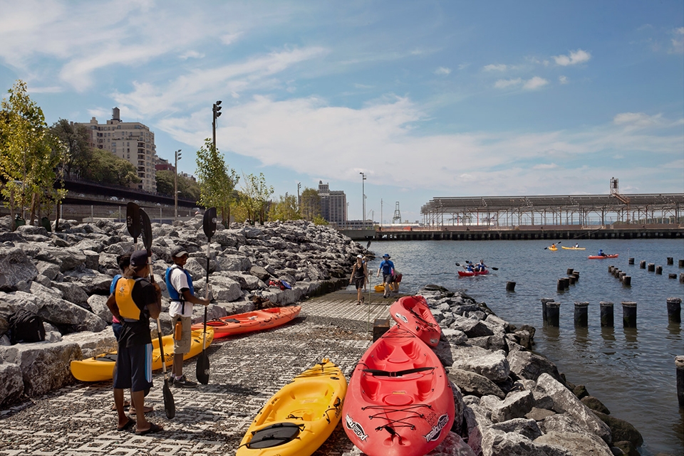 2018 asla general design award of excellence:brooklyn bridge park by michael van valkenburgh associates inc