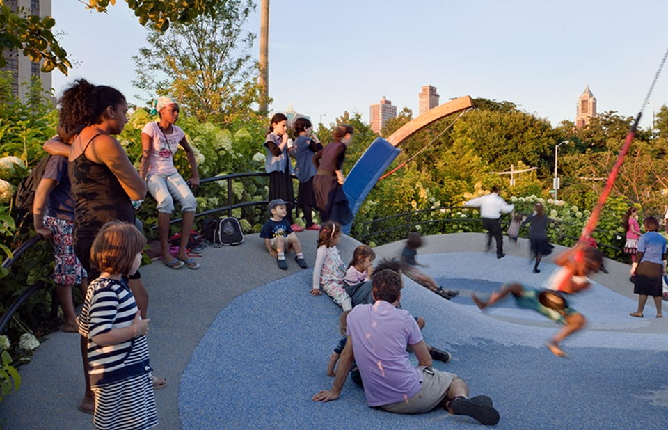 2018 asla general design award of excellence:brooklyn bridge park by michael van valkenburgh associates inc