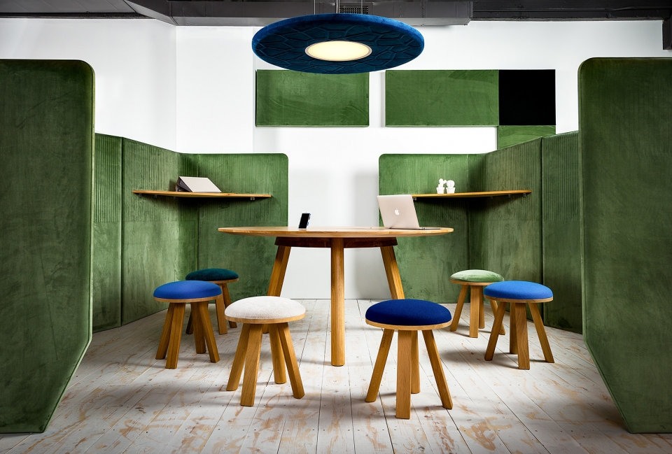 cowork lounge at ids vancouver by inform contract and buzzispace 1