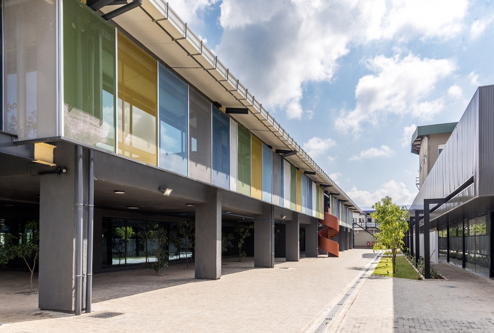 The Star Innovation Center by Jordan Parnass Digital Architecture