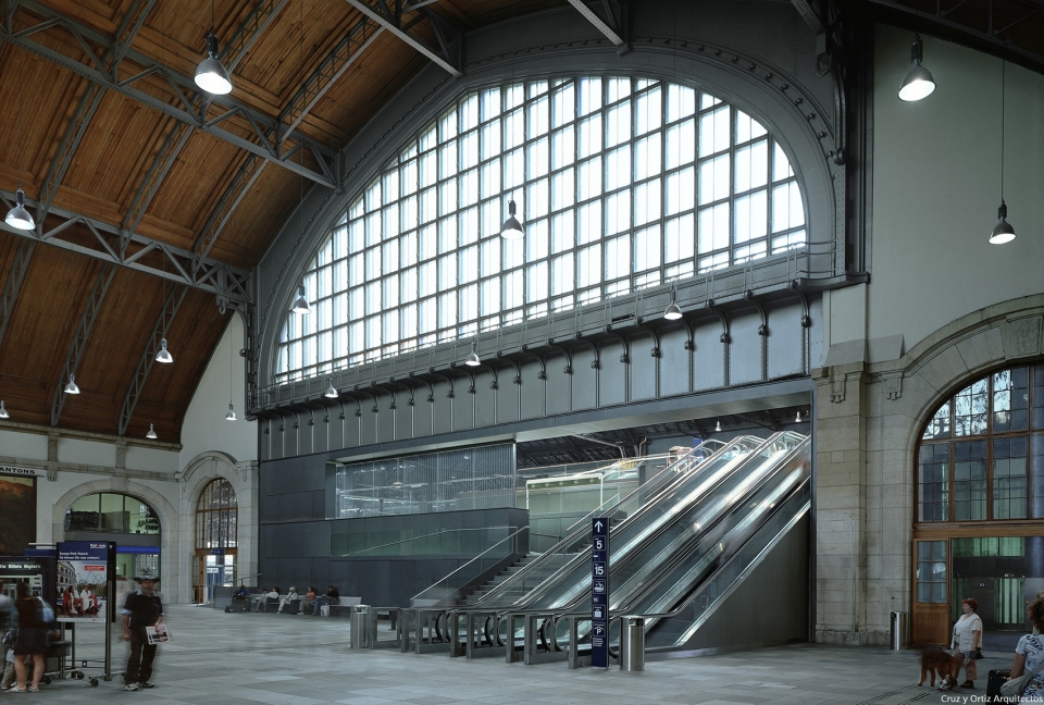 basel sbb railway station by cruz y ortiz arquitectos