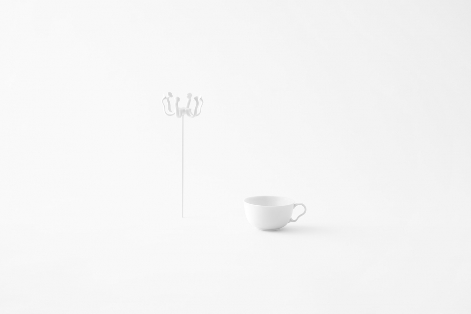 hasu and handle flower for sevres by nendo
