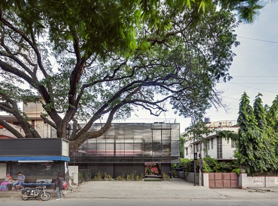 The courtyard house M9 Design Studio