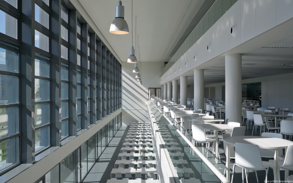 Learning Center at UGR University Cruz y Ortiz Arquitectos