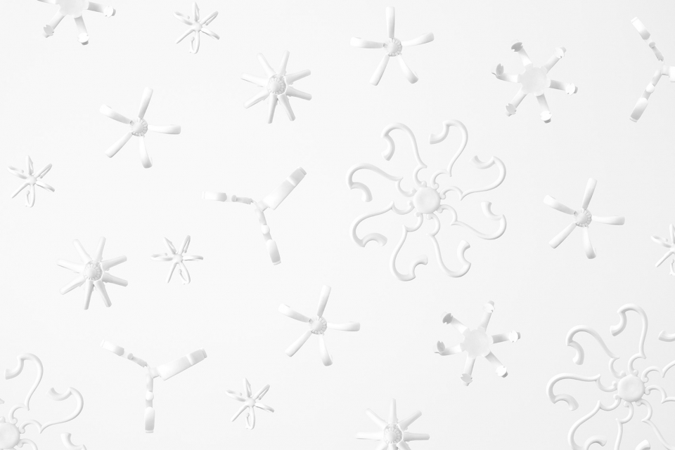 hasu and handle flower for sevres by nendo