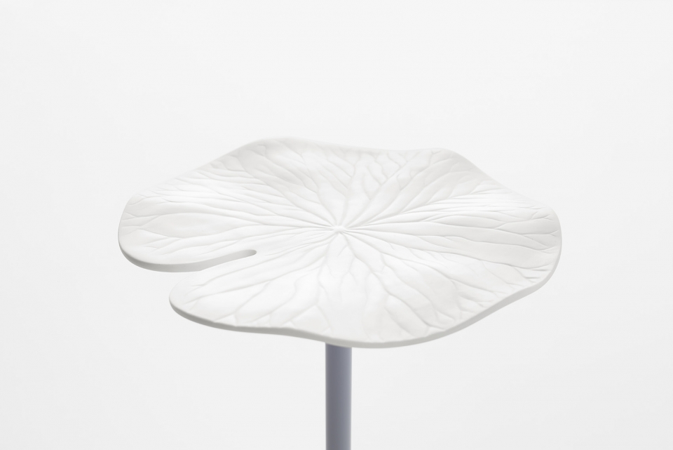 hasu and handle flower for sevres by nendo
