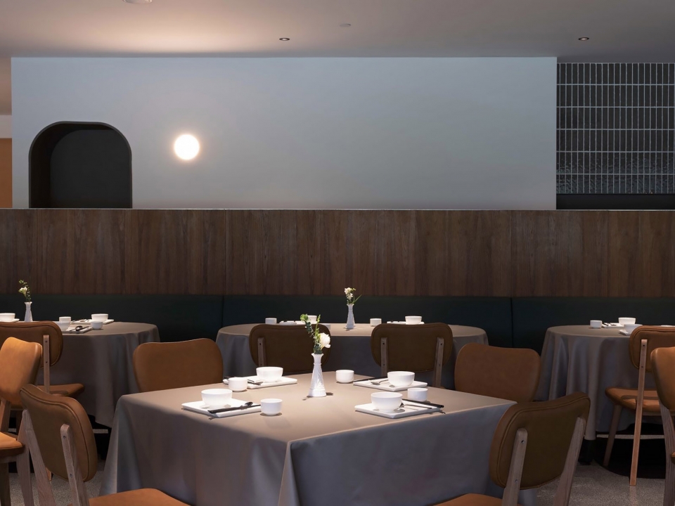Third Kitchen China by JIANGJIE INTERIOR DESIGN OFFICE