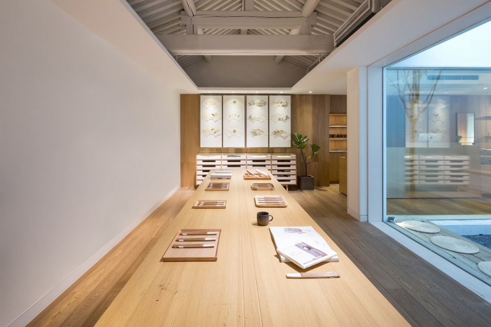 JING FAN China by Golucci Interior Architects